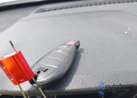 2014 Jeep Cherokee Latitude z USA, uszkodzony, nr VIN 1C4PJMCB8EW179361